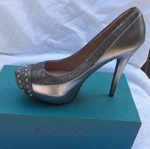 Women high heel pumps size 9